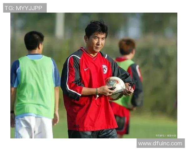 足球明星的荣耀称号背后那些不为人知的故事与传奇 足球明星的荣耀称号背后那些不为人知的故事与传奇