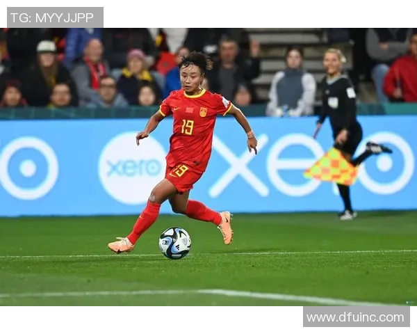 足球明星张林艳的传奇之路与成长故事揭秘 足球明星张林艳的传奇之路与成长故事揭秘