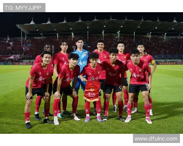 广州排球队在精英赛中以61分稳居积分榜首位 广州排球队在精英赛中以61分稳居积分榜首位